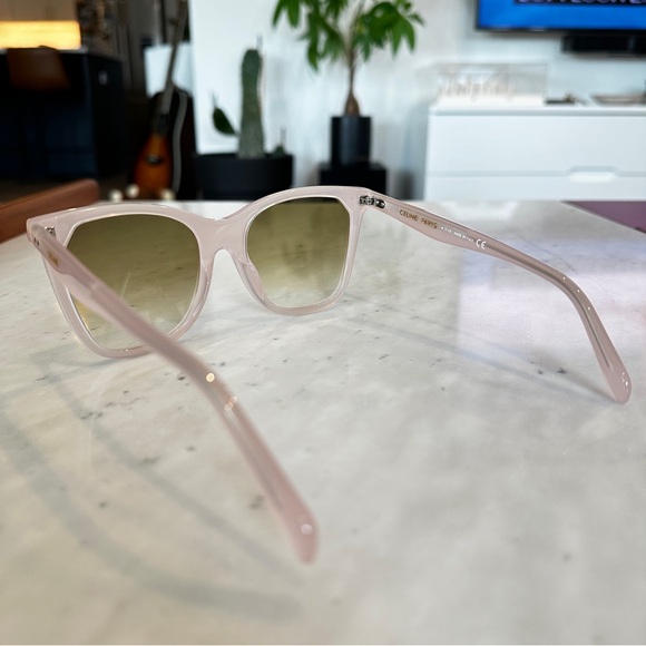 NWOT AUTHENTIC CELINE PARIS Oversized Cat Eye Sunglasses in Milky Light Pink - Picture 3 of 9